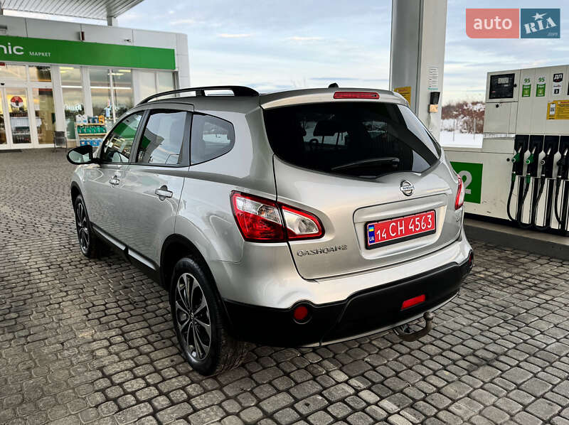 Позашляховик / Кросовер Nissan Qashqai+2 2013 в Стрию