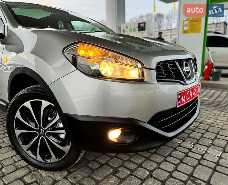 Позашляховик / Кросовер Nissan Qashqai+2 2013 в Стрию