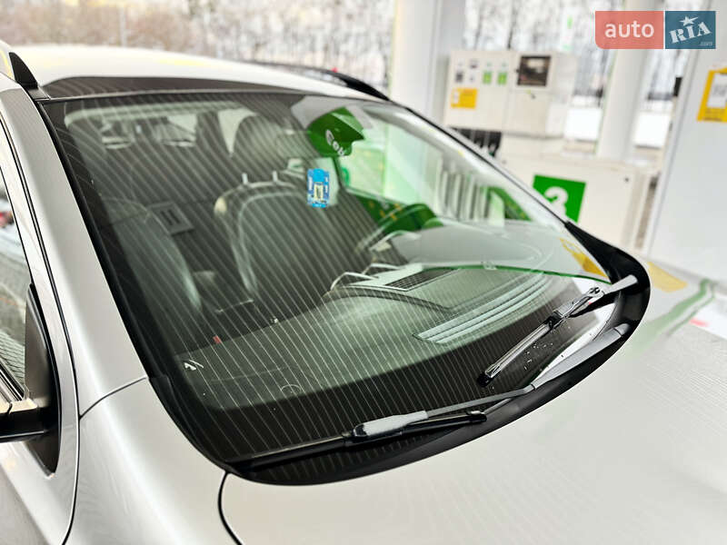 Позашляховик / Кросовер Nissan Qashqai+2 2013 в Стрию