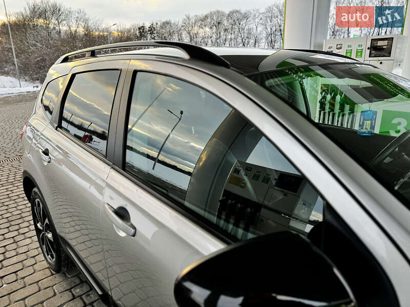 Позашляховик / Кросовер Nissan Qashqai+2 2013 в Стрию