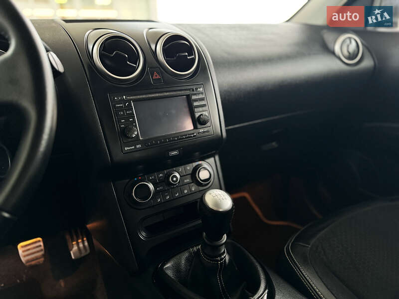 Позашляховик / Кросовер Nissan Qashqai+2 2013 в Стрию