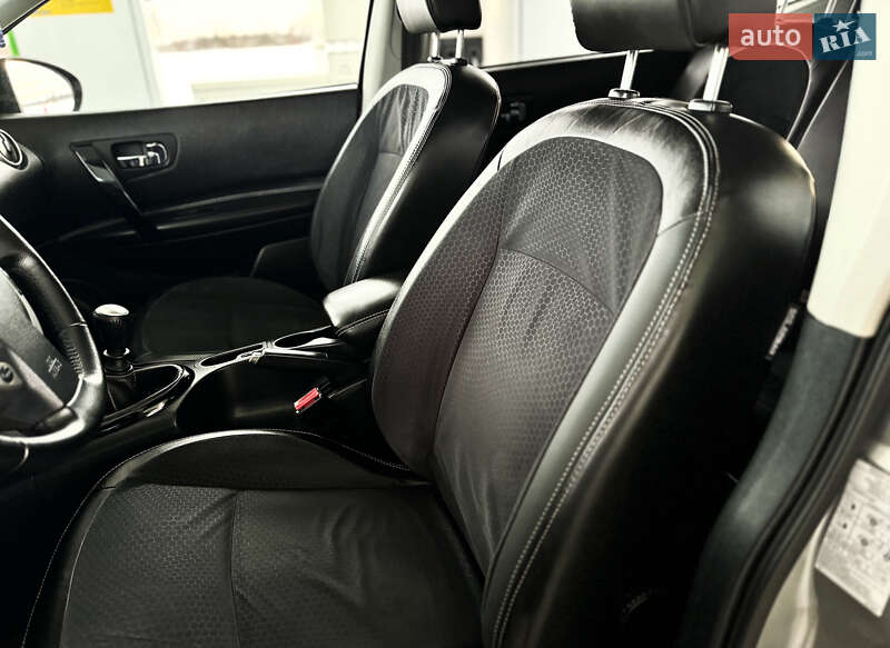 Позашляховик / Кросовер Nissan Qashqai+2 2013 в Стрию