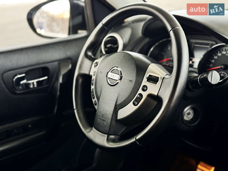 Позашляховик / Кросовер Nissan Qashqai+2 2013 в Стрию
