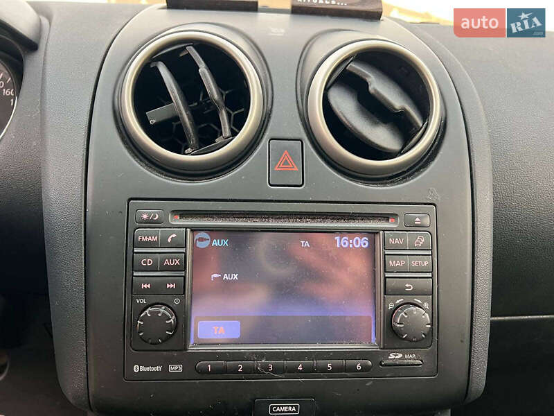 Позашляховик / Кросовер Nissan Qashqai+2 2012 в Львові