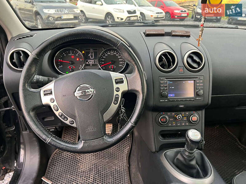 Позашляховик / Кросовер Nissan Qashqai+2 2012 в Львові