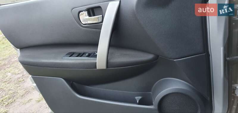 Позашляховик / Кросовер Nissan Qashqai+2 2009 в Козятині