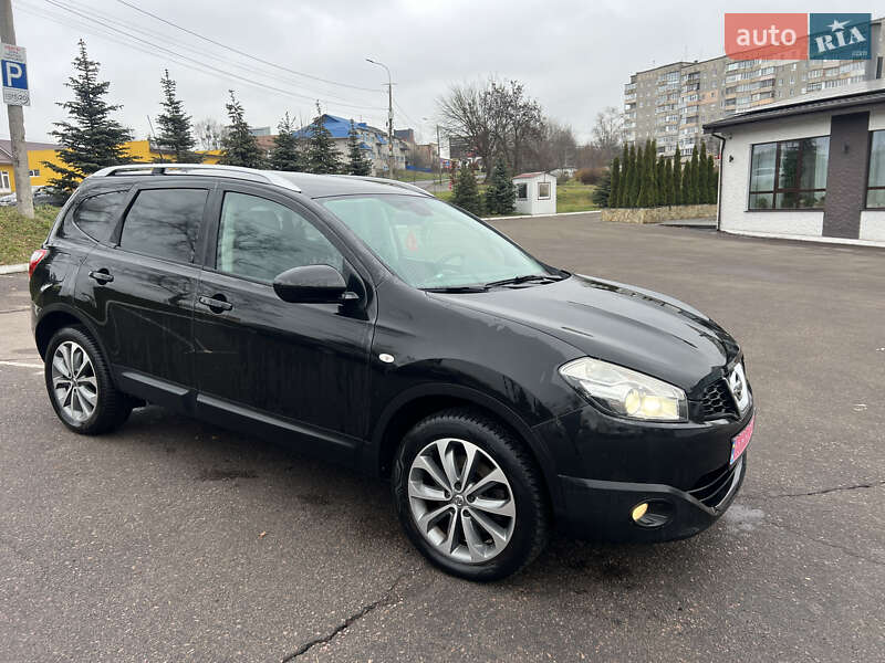 Позашляховик / Кросовер Nissan Qashqai+2 2010 в Рівному