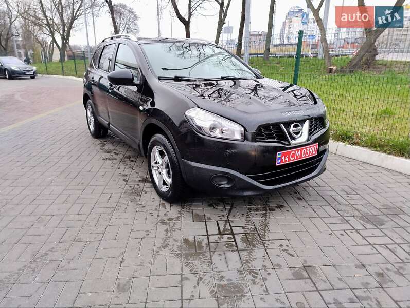 Внедорожник / Кроссовер Nissan Qashqai+2 2014 в Киеве