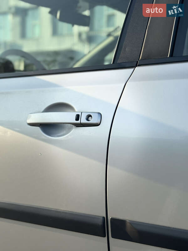 Позашляховик / Кросовер Nissan Qashqai+2 2012 в Хмельницькому