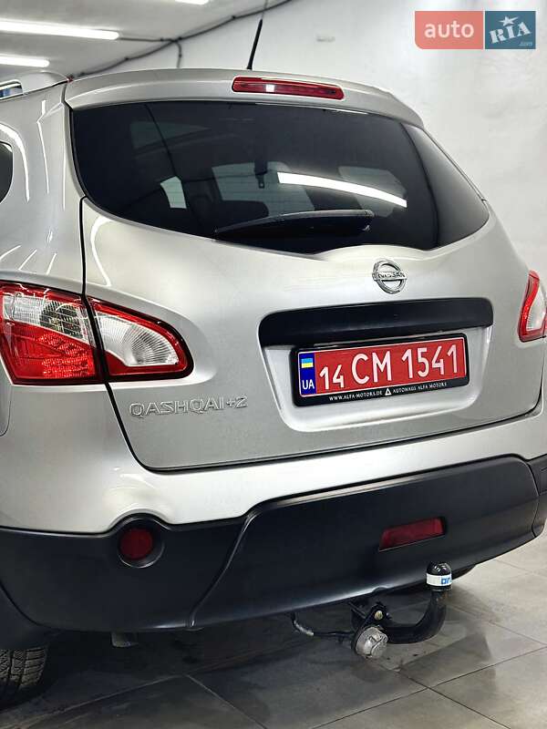 Позашляховик / Кросовер Nissan Qashqai+2 2010 в Стрию