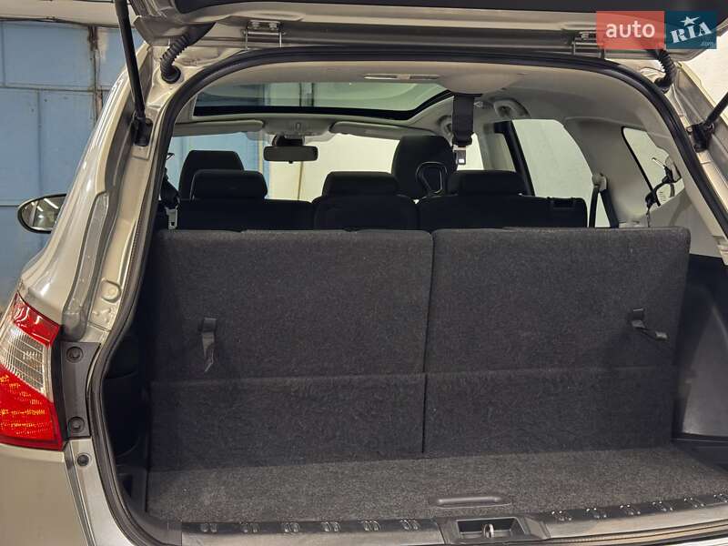 Позашляховик / Кросовер Nissan Qashqai+2 2010 в Стрию