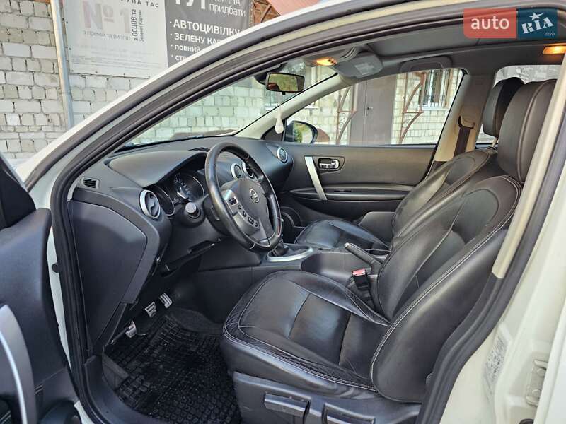 Позашляховик / Кросовер Nissan Qashqai+2 2010 в Новому Розділі фото 19 Позашляховик / Кросовер Nissan Qashqai+2 2010 в Новому Розділі