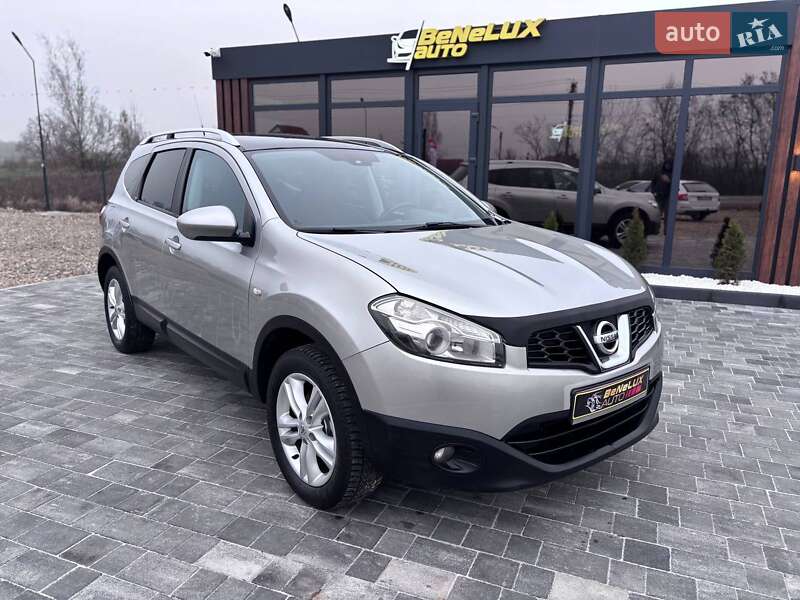 Позашляховик / Кросовер Nissan Qashqai+2 2010 в Коломиї