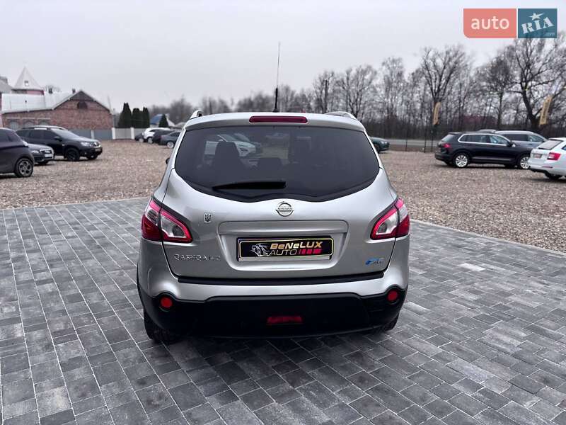 Позашляховик / Кросовер Nissan Qashqai+2 2010 в Коломиї