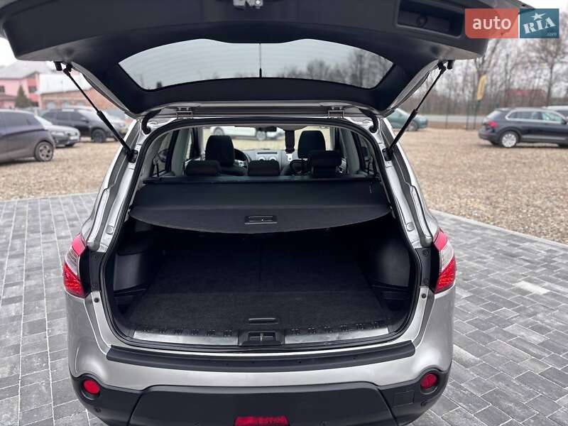 Позашляховик / Кросовер Nissan Qashqai+2 2010 в Коломиї