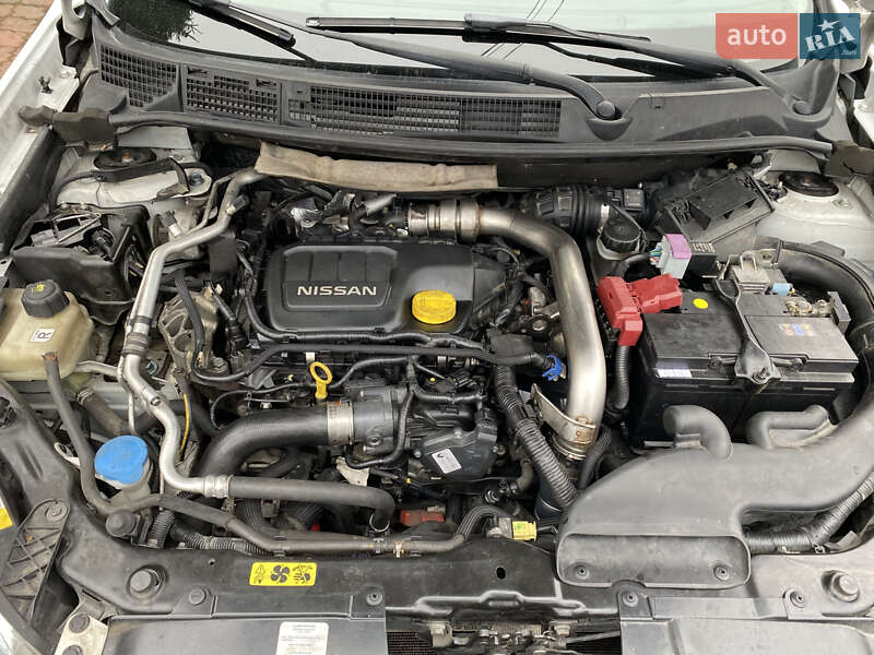 Позашляховик / Кросовер Nissan Qashqai+2 2012 в Нововолинську