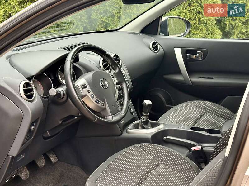 Внедорожник / Кроссовер Nissan Qashqai+2 2009 в Самборе