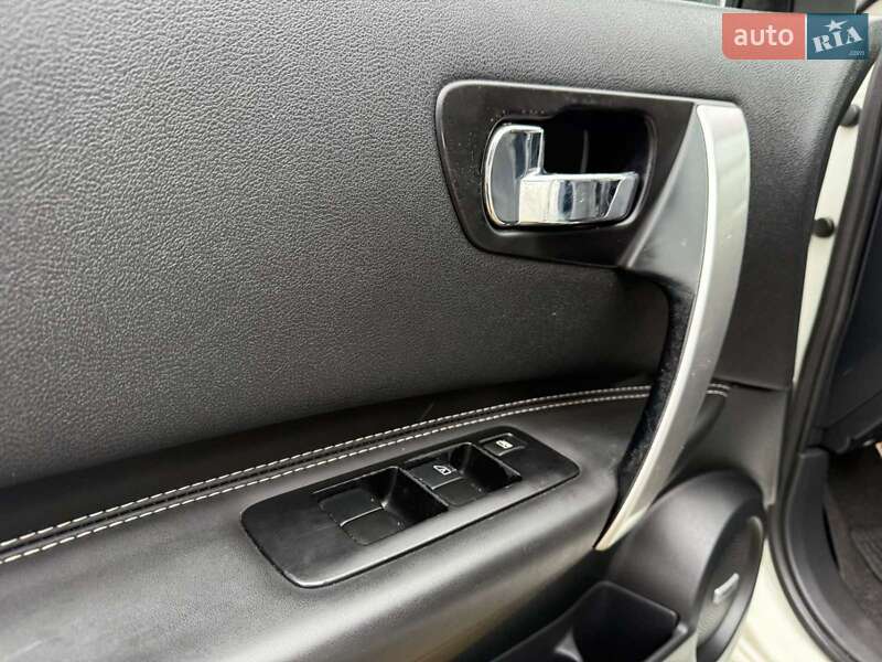 Внедорожник / Кроссовер Nissan Qashqai+2 2013 в Ивано-Франковске