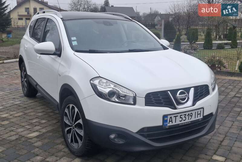 Внедорожник / Кроссовер Nissan Qashqai+2 2012 в Снятине