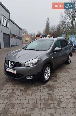 Позашляховик / Кросовер Nissan Qashqai+2 2011 в Умані
