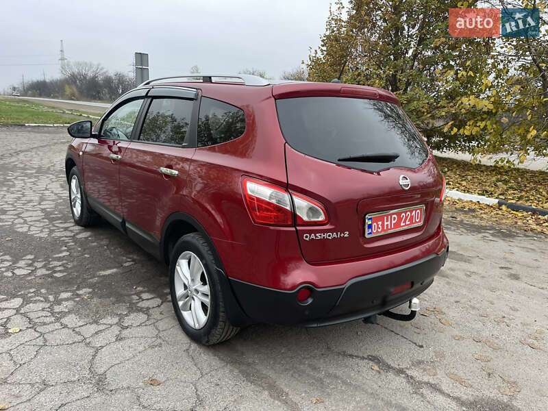 Внедорожник / Кроссовер Nissan Qashqai+2 2013 в Новоархангельске