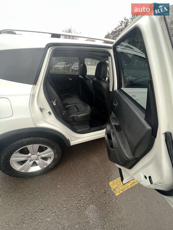 Внедорожник / Кроссовер Nissan Qashqai+2 2010 в Конотопе фото 16 Внедорожник / Кроссовер Nissan Qashqai+2 2010 в Конотопе