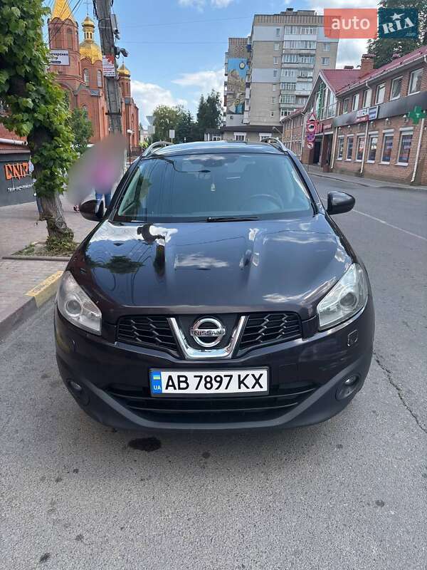 Nissan Qashqai+2 2010