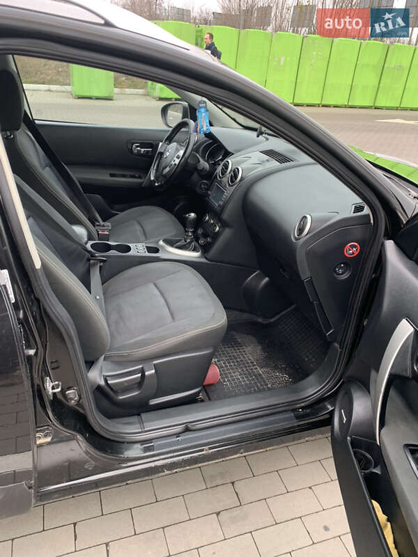 Внедорожник / Кроссовер Nissan Qashqai+2 2010 в Виннице