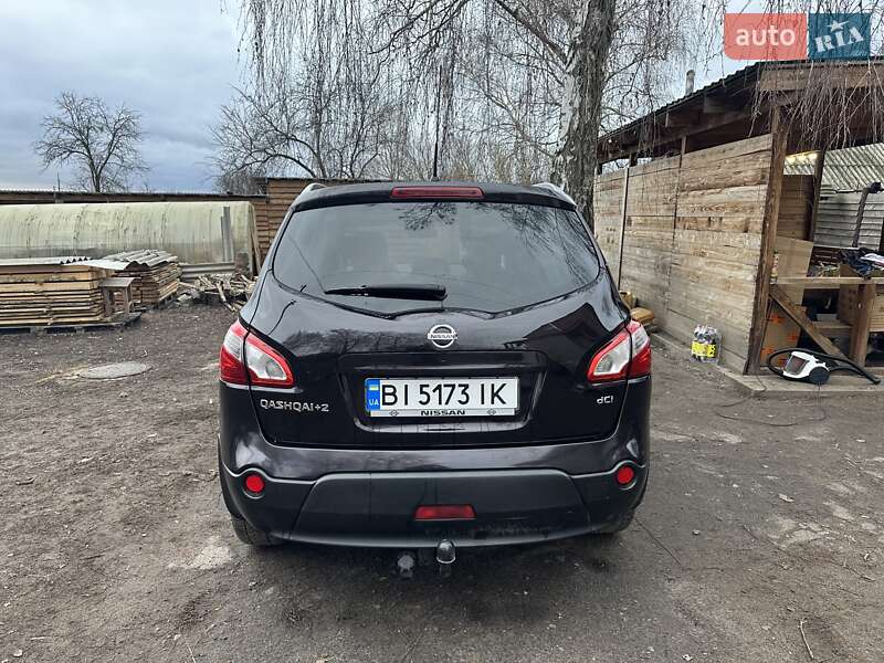 Внедорожник / Кроссовер Nissan Qashqai+2 2012 в Полтаве