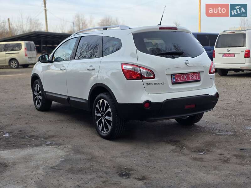 Внедорожник / Кроссовер Nissan Qashqai+2 2011 в Калуше