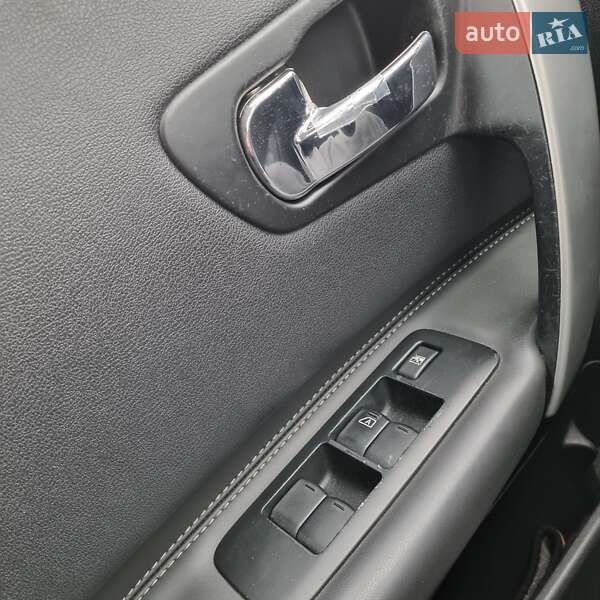 Внедорожник / Кроссовер Nissan Qashqai+2 2009 в Полтаве фото 39 Внедорожник / Кроссовер Nissan Qashqai+2 2009 в Полтаве