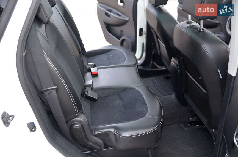 Позашляховик / Кросовер Nissan Qashqai+2 2013 в Ромнах