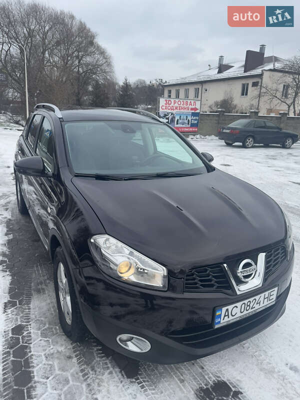 Позашляховик / Кросовер Nissan Qashqai+2 2011 в Луцьку