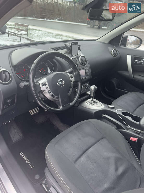 Позашляховик / Кросовер Nissan Qashqai+2 2011 в Луцьку