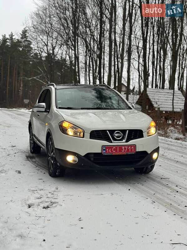 Внедорожник / Кроссовер Nissan Qashqai+2 2011 в Ивано-Франковске
