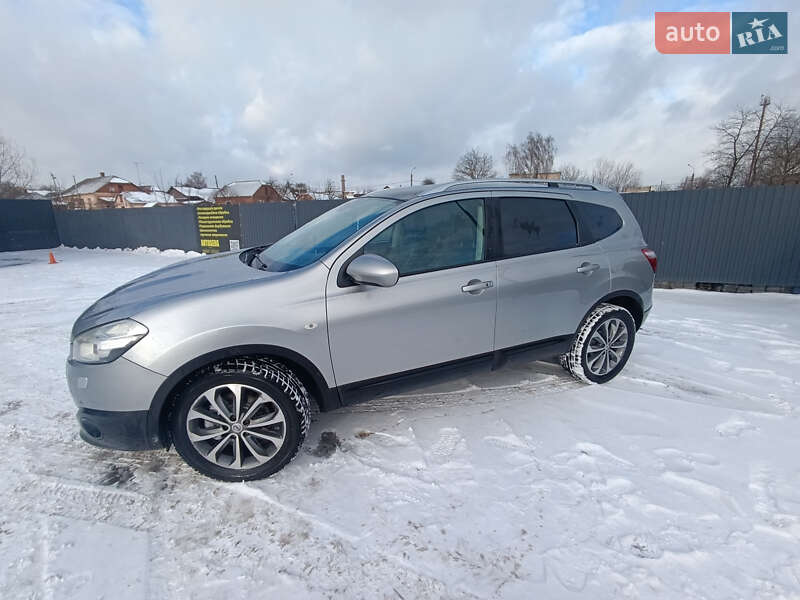 Внедорожник / Кроссовер Nissan Qashqai+2 2010 в Хмельницком