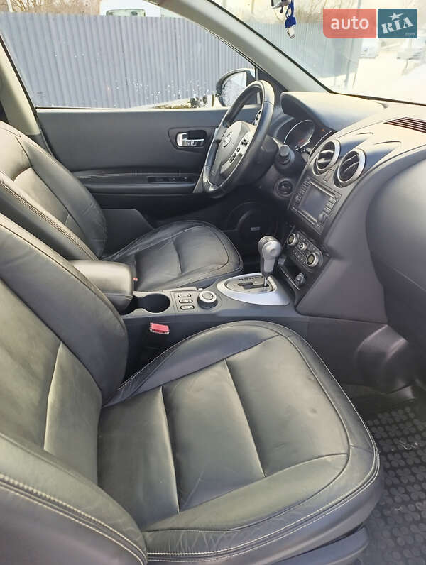 Внедорожник / Кроссовер Nissan Qashqai+2 2010 в Хмельницком