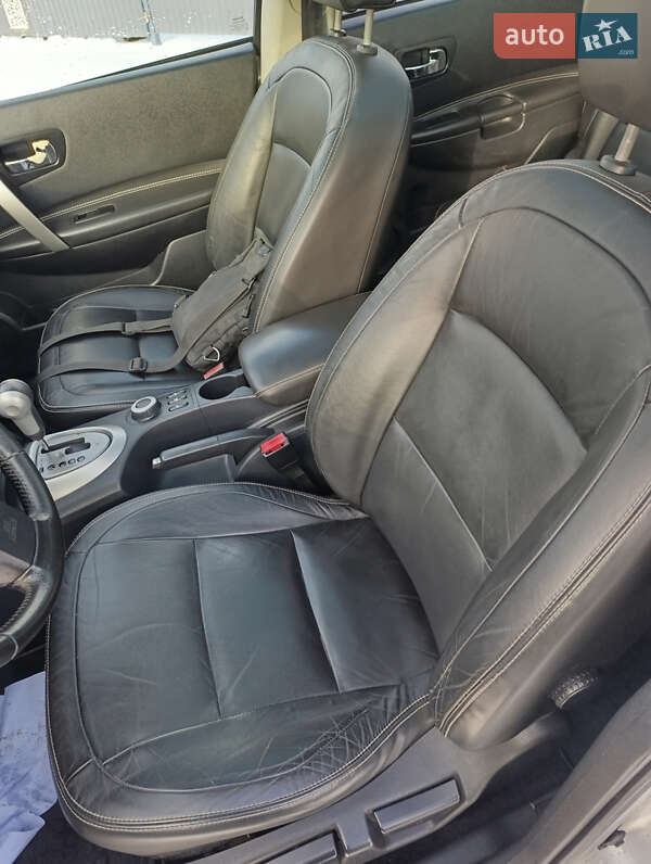 Внедорожник / Кроссовер Nissan Qashqai+2 2010 в Хмельницком