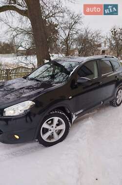 Внедорожник / Кроссовер Nissan Qashqai+2 2011 в Каменке-Бугской