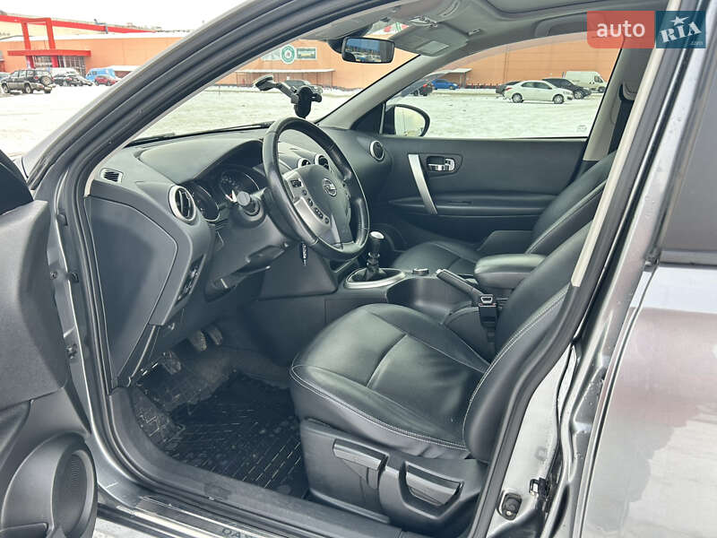 Позашляховик / Кросовер Nissan Qashqai+2 2012 в Києві