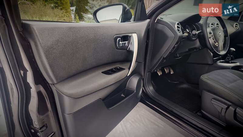 Внедорожник / Кроссовер Nissan Qashqai+2 2012 в Кременчуге фото 117 Внедорожник / Кроссовер Nissan Qashqai+2 2012 в Кременчуге