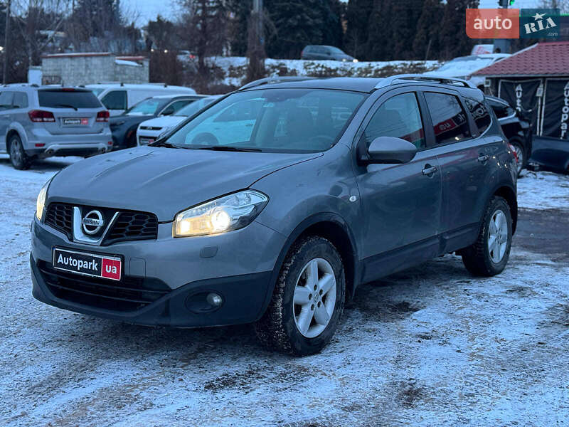 Nissan Qashqai+2 2011