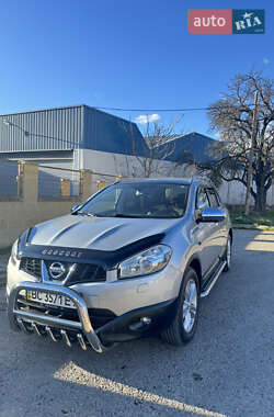 Позашляховик / Кросовер Nissan Qashqai+2 2013 в Дрогобичі