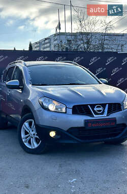 Внедорожник / Кроссовер Nissan Qashqai+2 2010 в Сумах