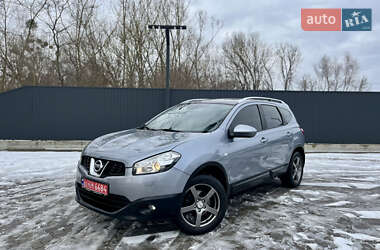 Позашляховик / Кросовер Nissan Qashqai+2 2011 в Чернівцях