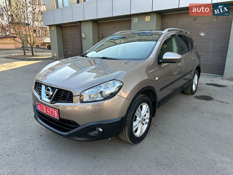 Nissan Qashqai+2 2011