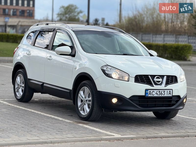 Nissan Qashqai+2 2010