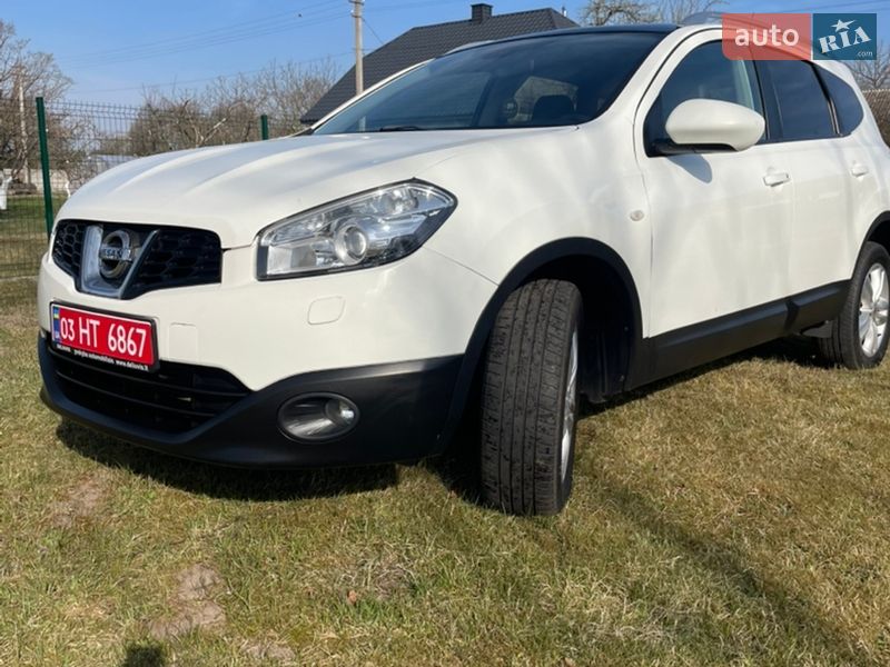 Nissan Qashqai+2 2011