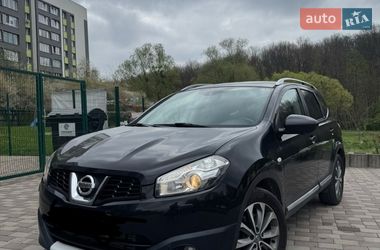 Позашляховик / Кросовер Nissan Qashqai+2 2012 в Львові