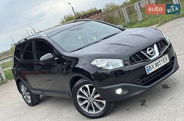 Позашляховик / Кросовер Nissan Qashqai+2 2010 в Острозі